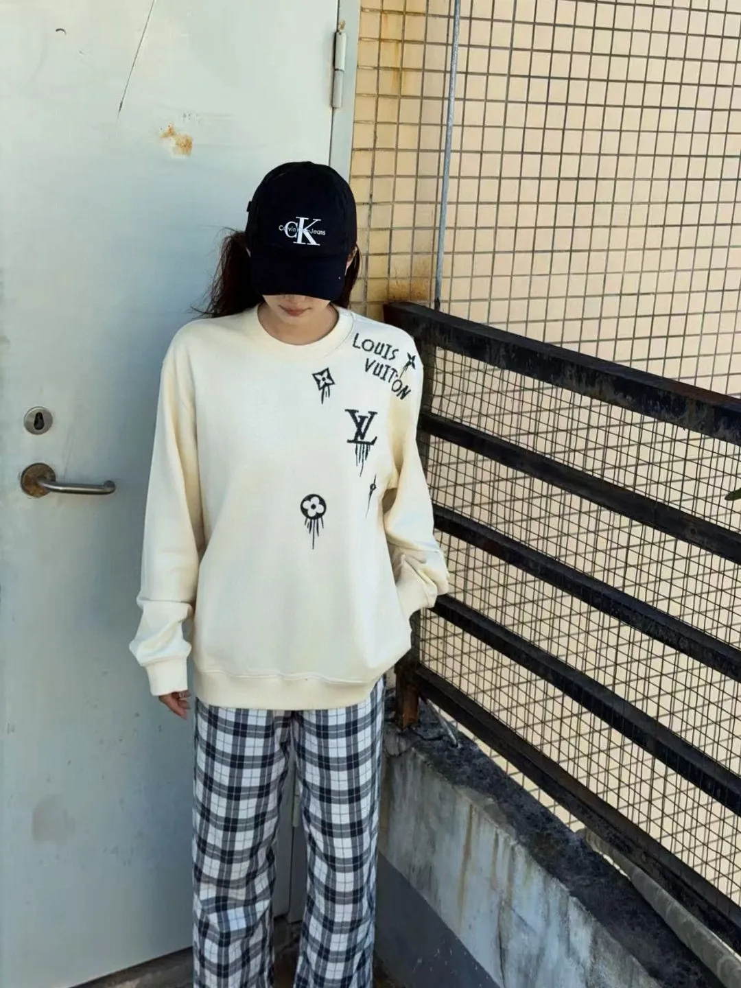 Louis Vuitton/Louis Vuitton 25Fw tassel presbyopic letter embroidered round neck sweatshirt